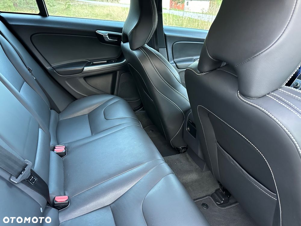 Volvo V60 - 17