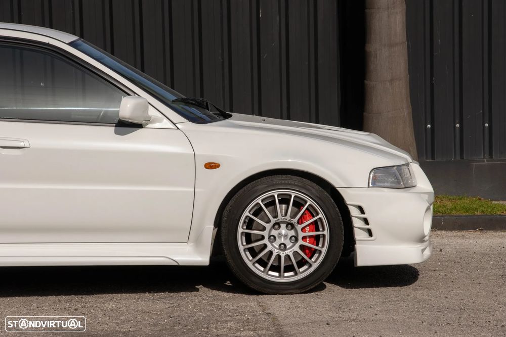 Mitsubishi Lancer Evolution VI - 11
