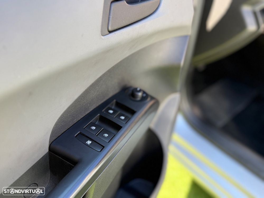 Chevrolet Aveo 1.3 VCDi LTZ - 22