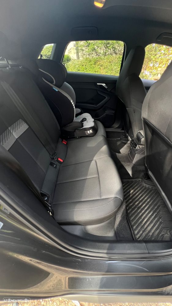 Audi A3 Sportback 30 TDI S line S tronic - 5
