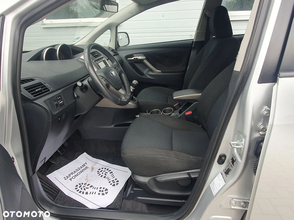 Toyota Verso - 26