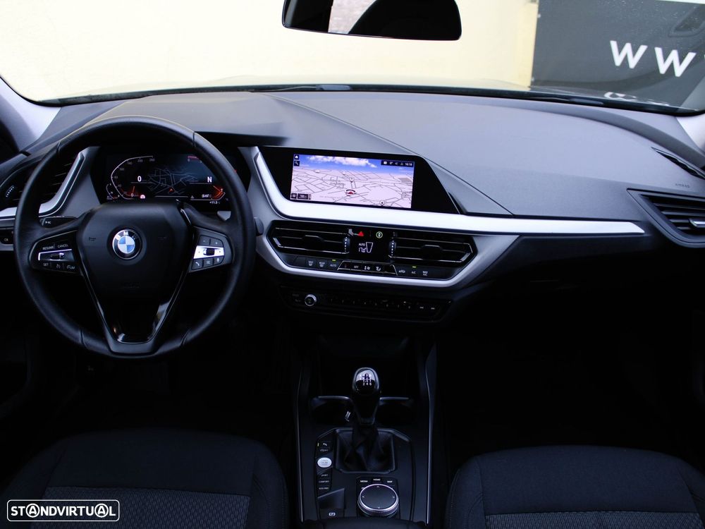 BMW 116 d Pack Essence - 18