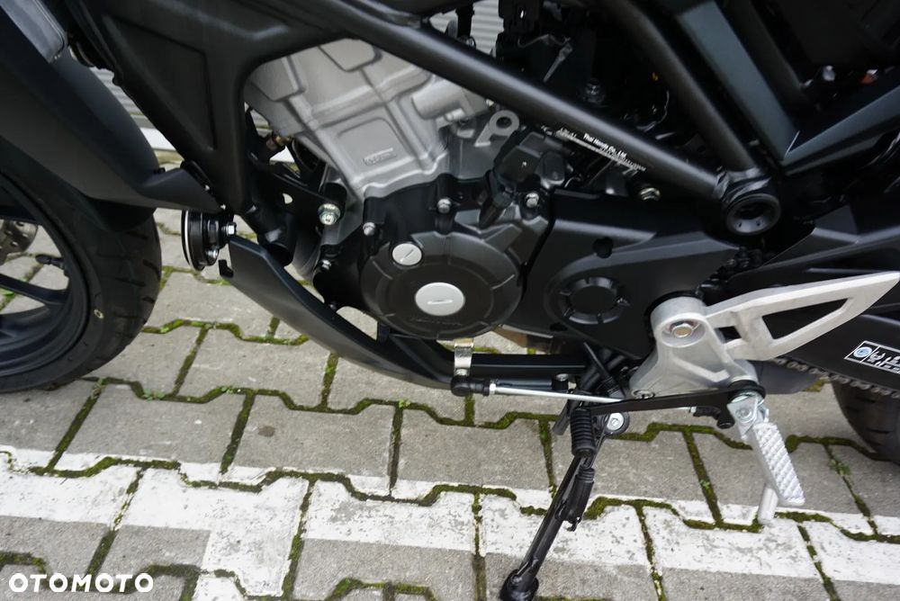 Honda CB - 7