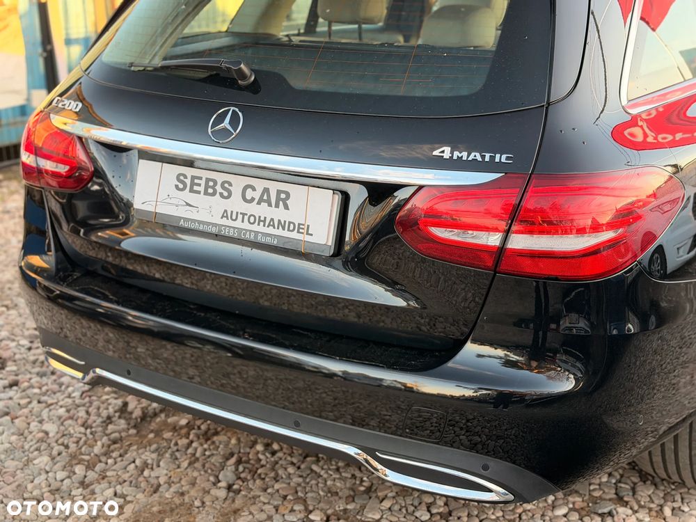 Mercedes-Benz Klasa C 200 4-Matic 7G-TRONIC - 11