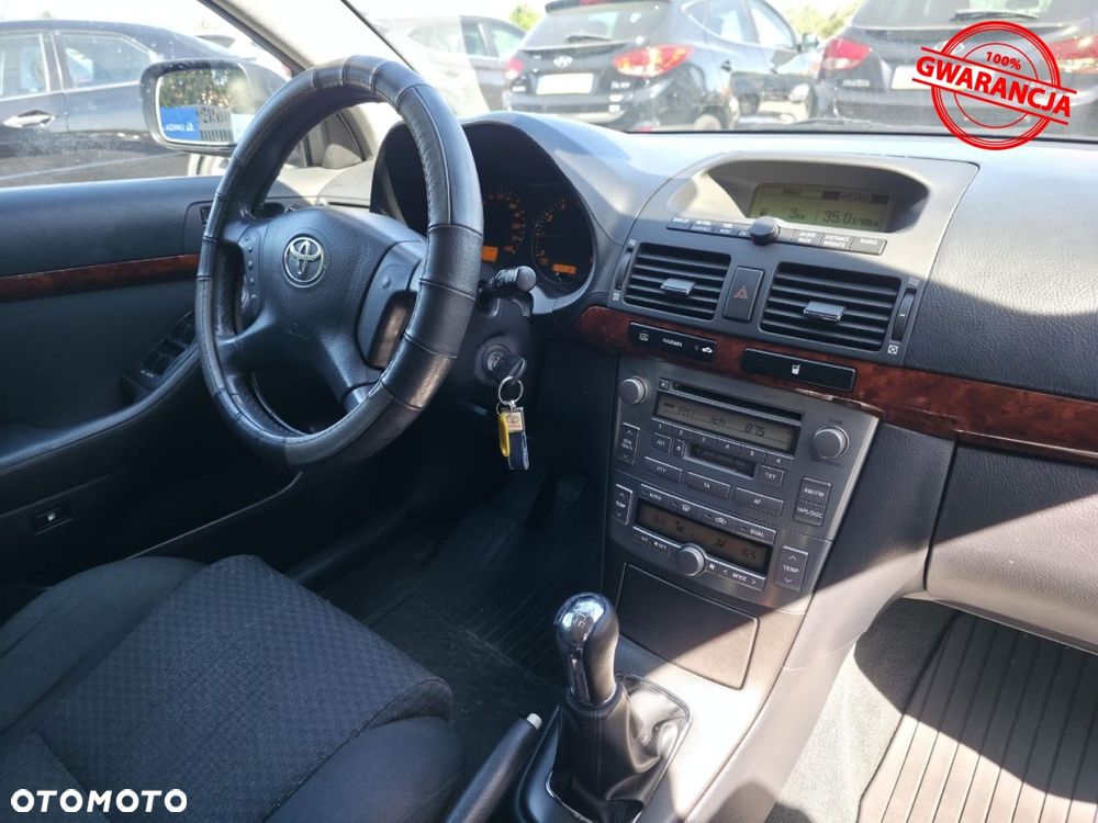 Toyota Avensis - 26