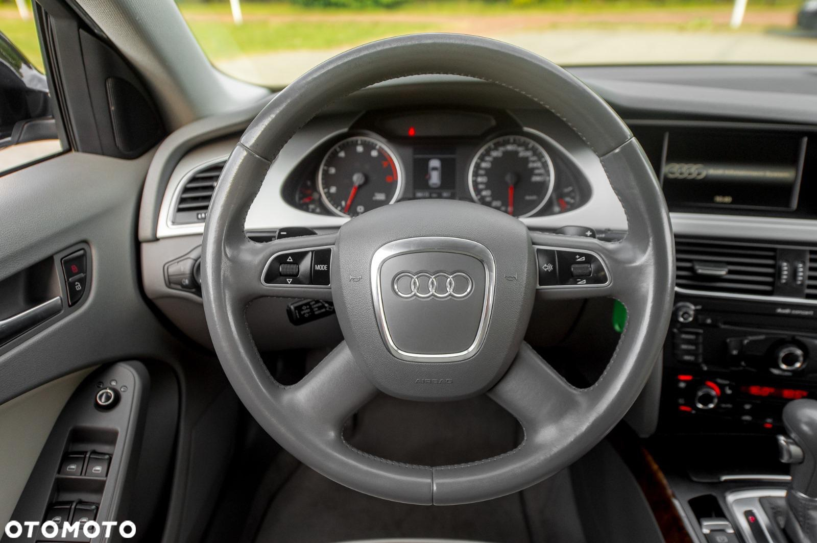 Audi A4 3.2 FSI Quattro Tiptronic - 22