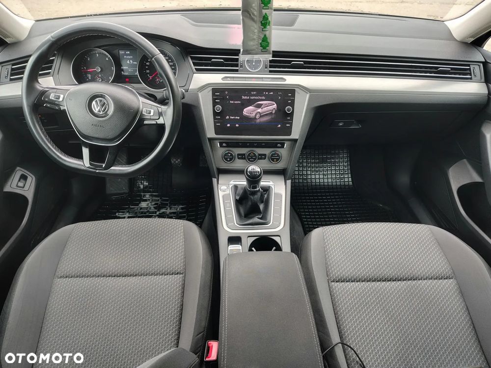 Volkswagen Passat 2.0 TDI BMT Comfortline - 17