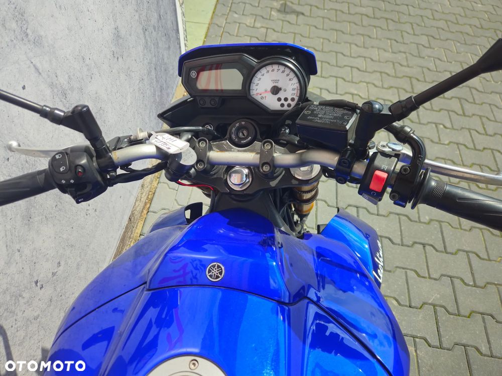 Yamaha FZ8 - 8