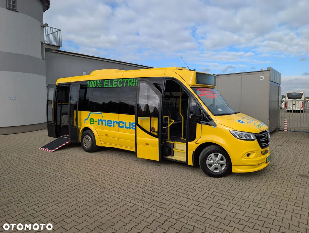 Mercedes-Benz eSprinter - 22
