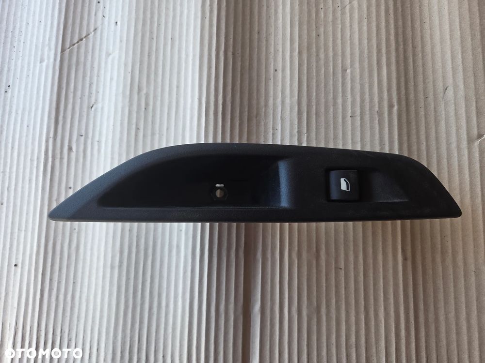 Panel przełącznik sterownia szyb prawy tył Peugeot 208 II 9823212580 - 1