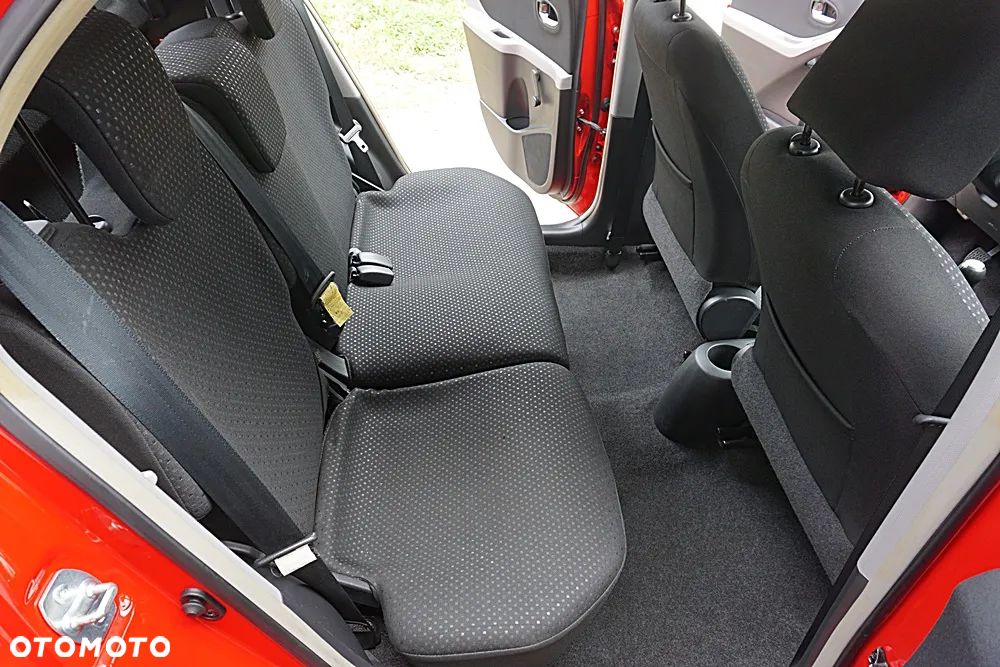 Toyota Yaris - 27