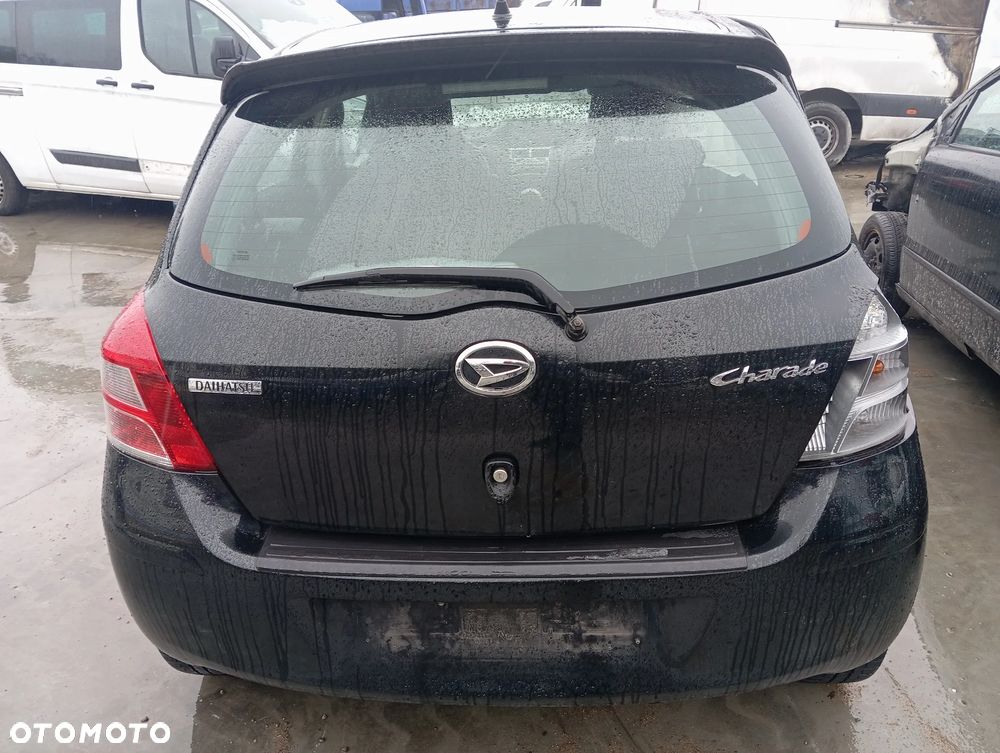Toyota Yaris II Daihatsu Charade  tylna klapa bagażnika - 1
