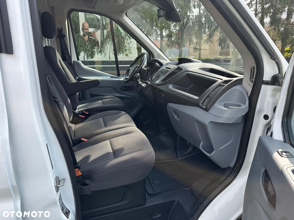 Ford Transit - 10