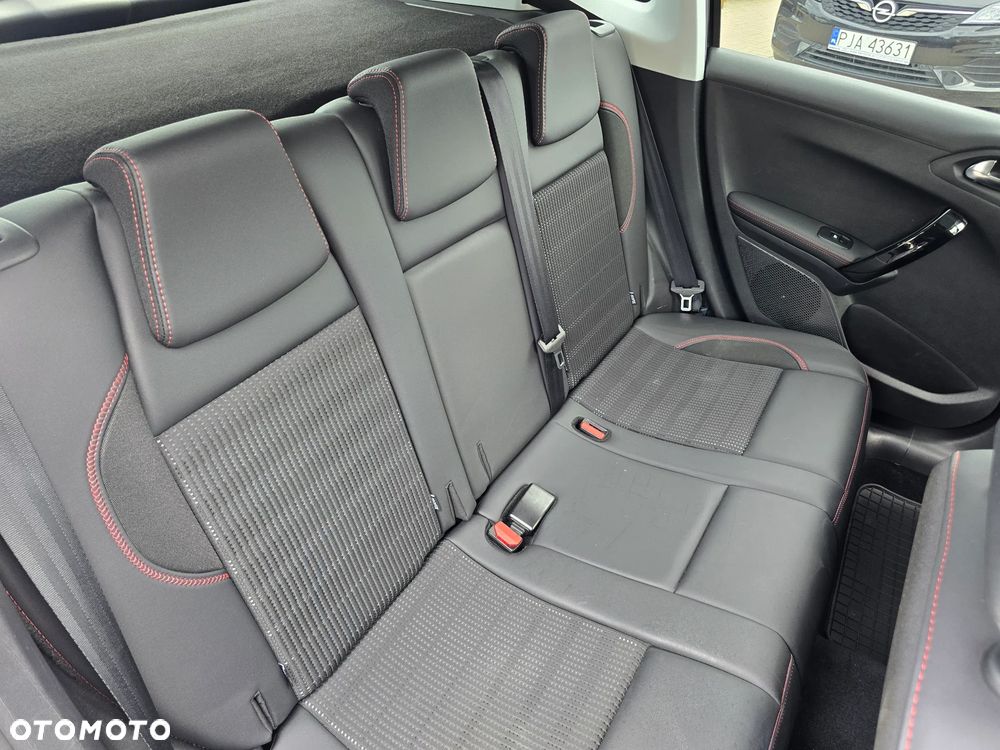 Peugeot 2008 - 14