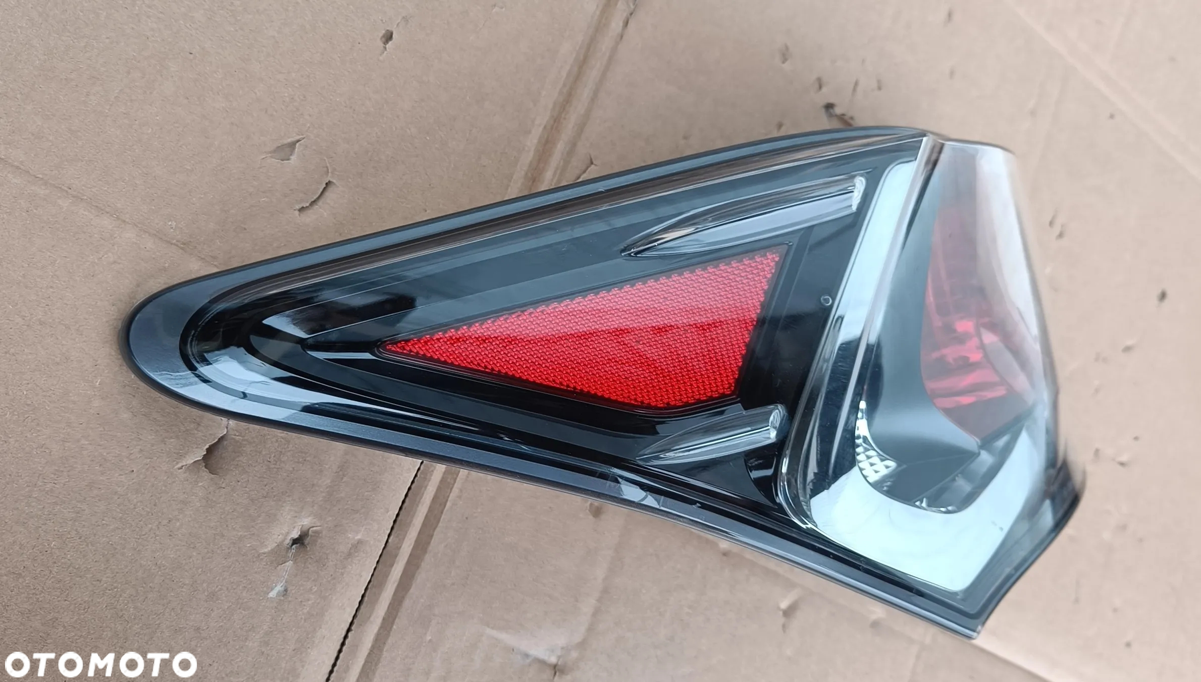 LEXUS GS IV LIFT LAMPA LEWA LED TYŁ - 4