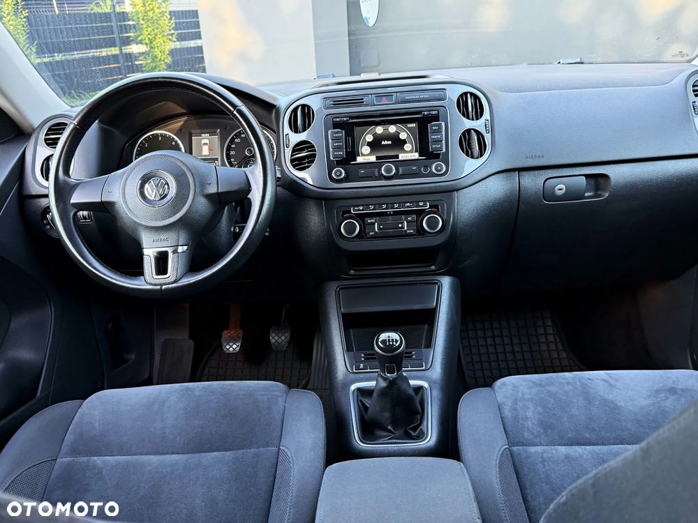 Volkswagen Tiguan - 2
