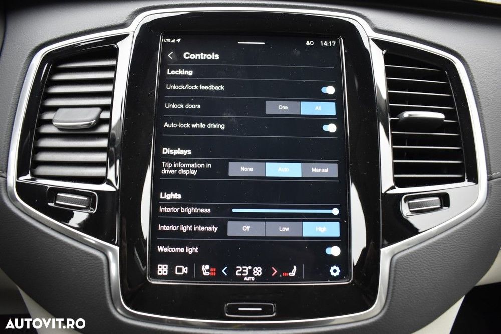 Volvo XC 90 - 26