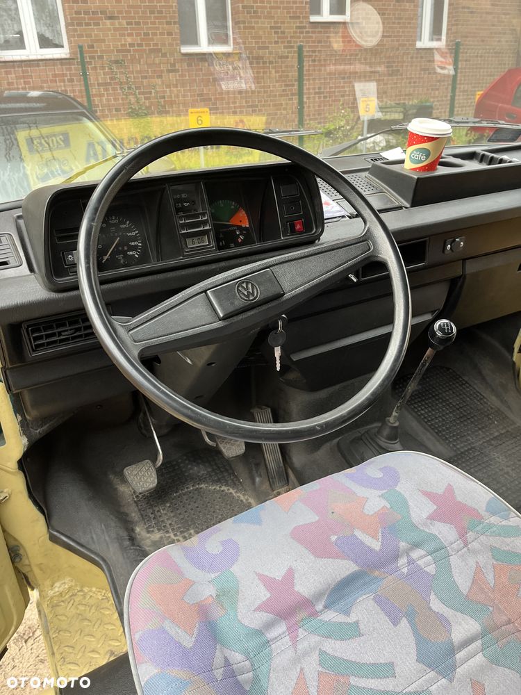 Volkswagen Transporter - 7