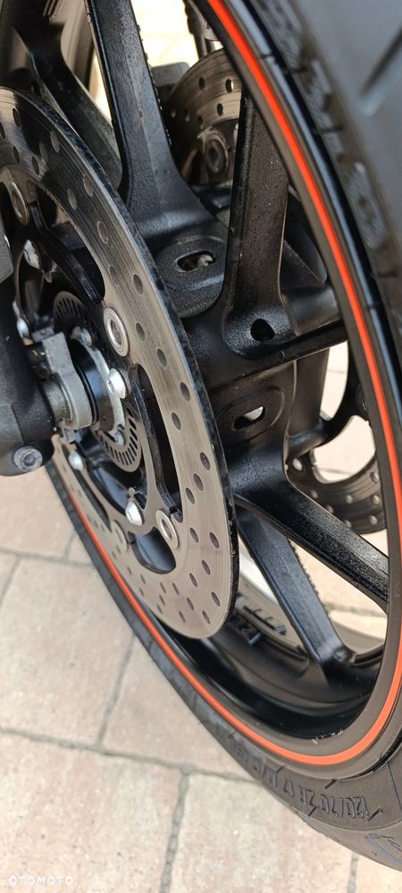 Yamaha MT - 19