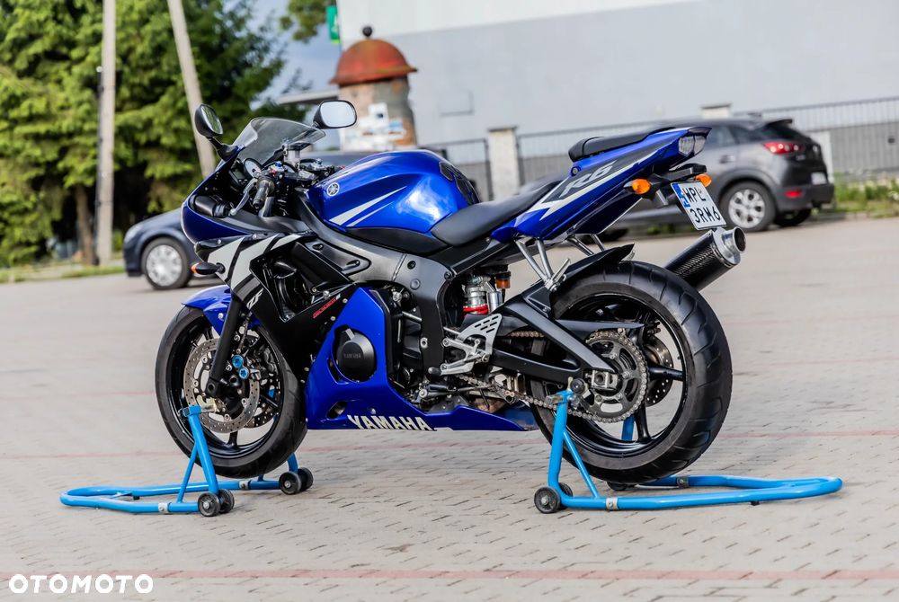 Yamaha R6 - 5