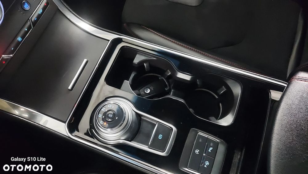 Ford Edge 2.0 EcoBlue Twin-Turbo 4WD ST-Line - 27