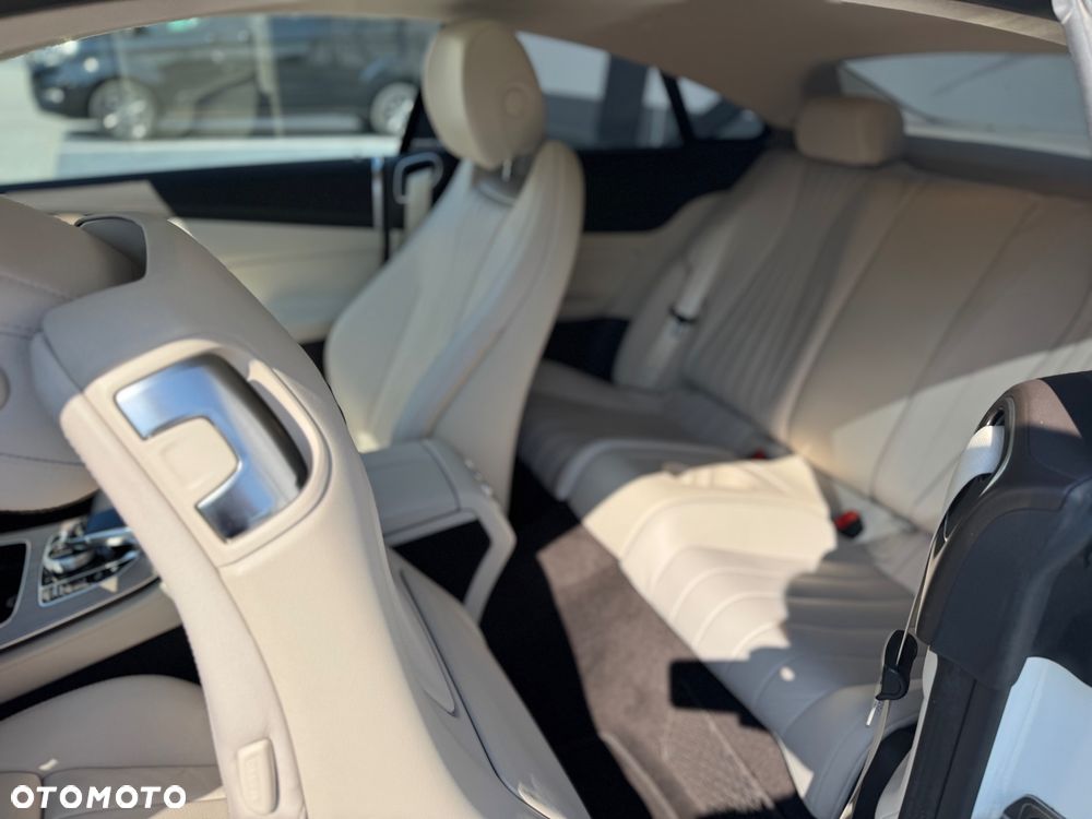 Mercedes-Benz Klasa E 400 4Matic 9G-TRONIC AMG Line - 31