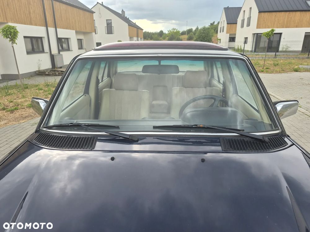 Mercedes-Benz W123 - 5