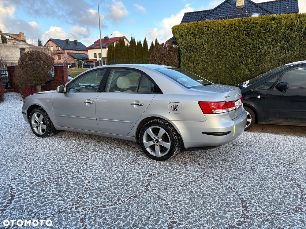 Hyundai Sonata 2.4 GLS - 10