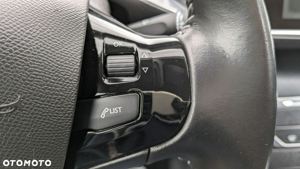 Peugeot 308 - 33