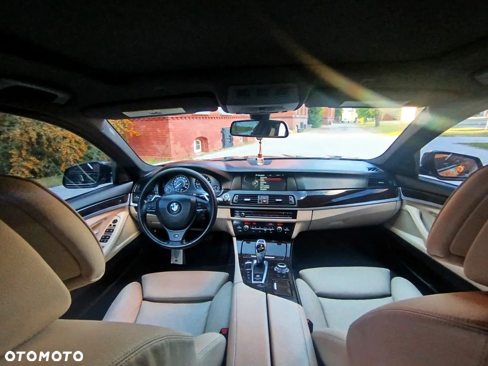 BMW Seria 5 - 16