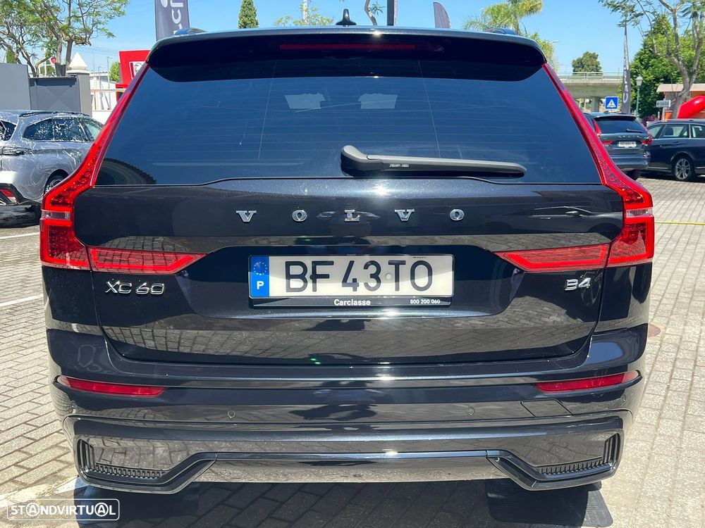 Volvo XC 60 2.0 B4 Plus Dark - 13