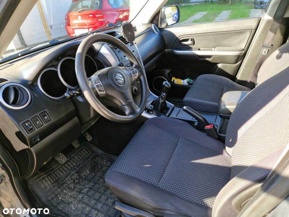 Suzuki Grand Vitara - 5