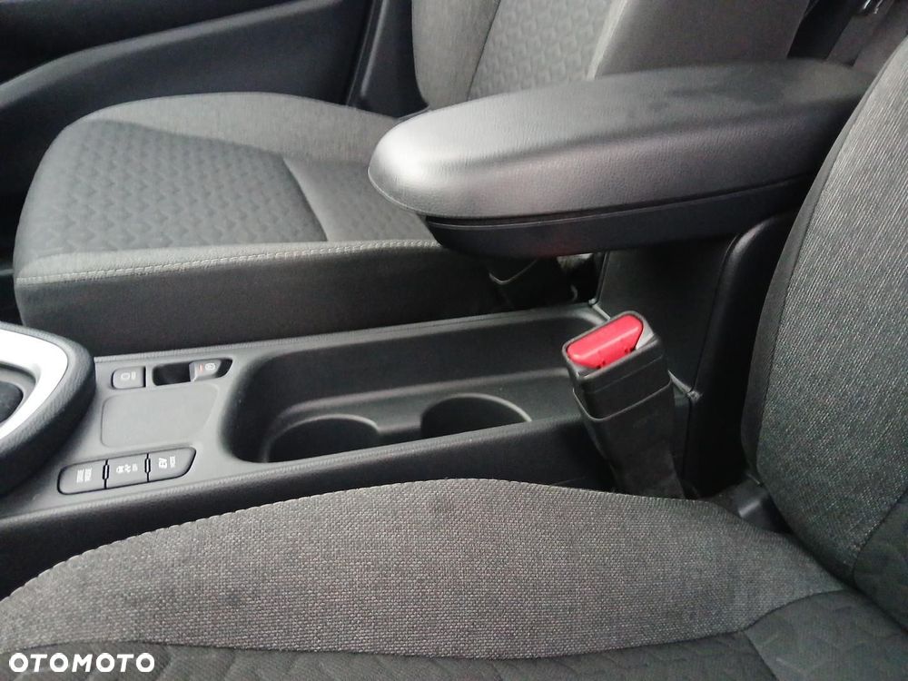 Toyota Yaris Cross Hybrid 1.5 Comfort - 35