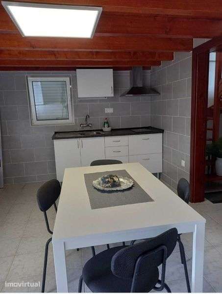 Casa T1 no campo - Grande imagem: 2/8