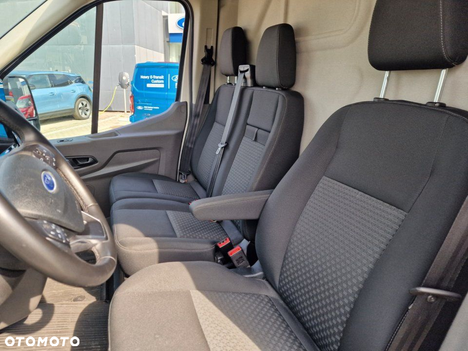Ford E-Transit - 8