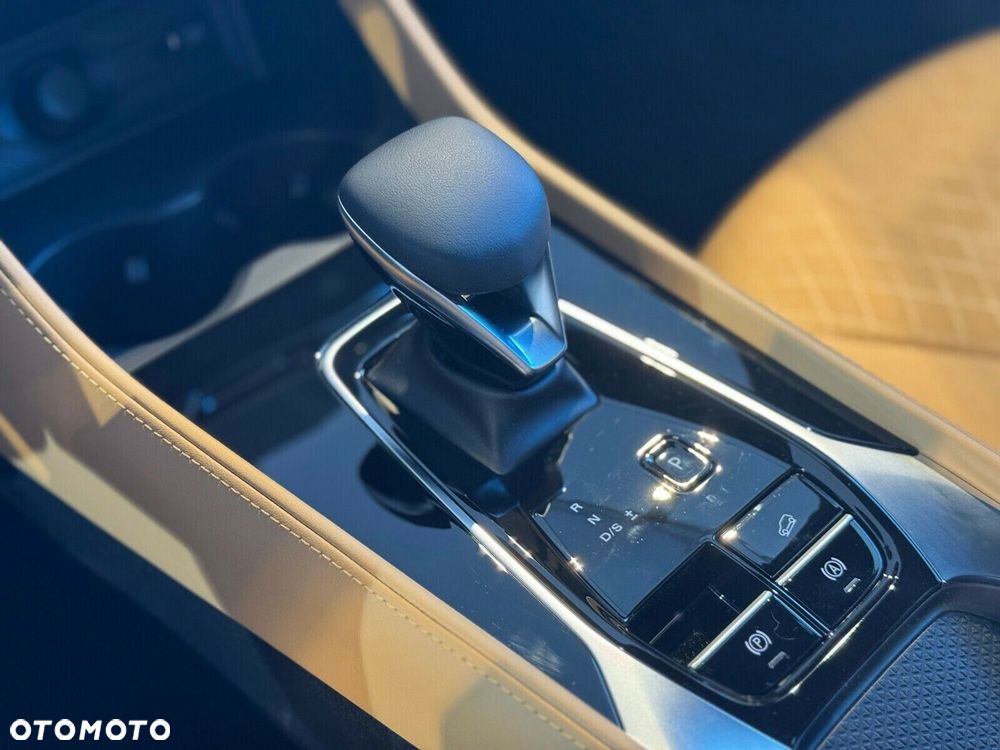 MG HS 1.5 T-GDI Excite DCT - 13