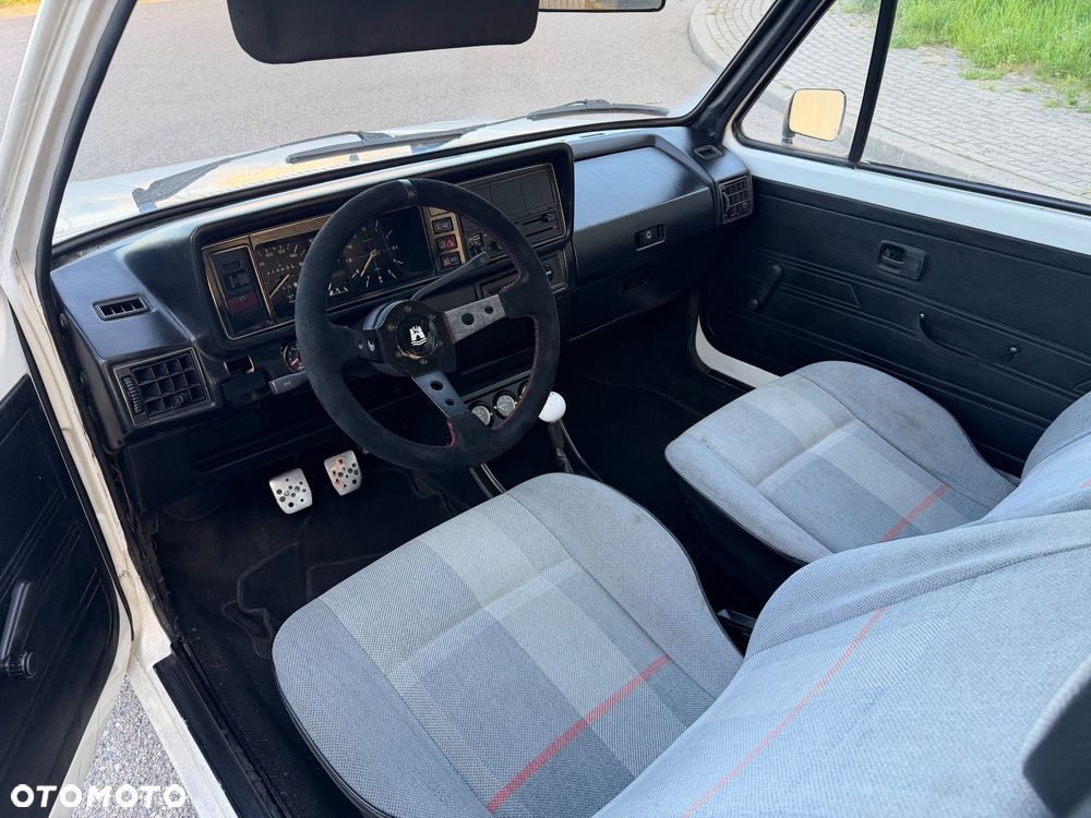 Volkswagen Golf 1.6 CL TD - 12