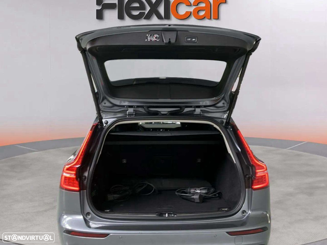 Volvo V60 2.0 T6 AWD TE R-Design - 16