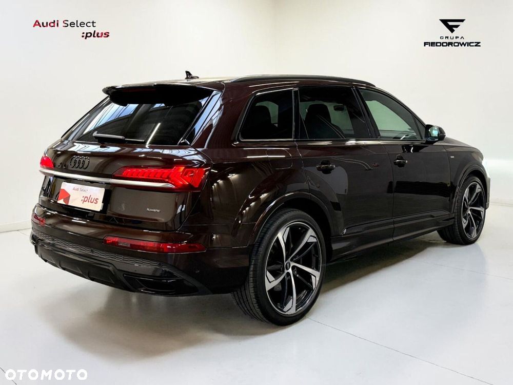 Audi Q7 - 10