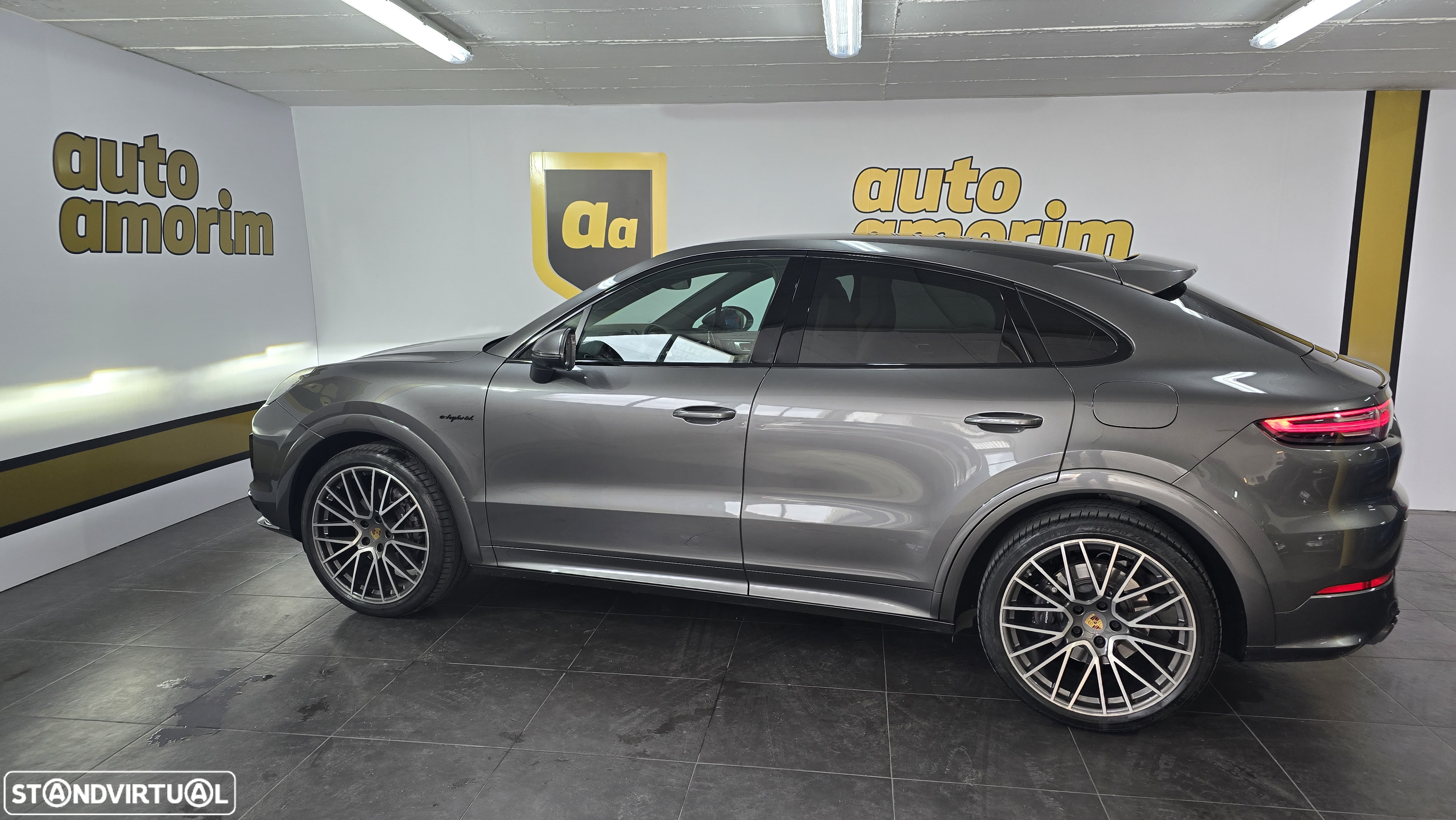 Porsche Cayenne Coupé E-Hybrid - 12