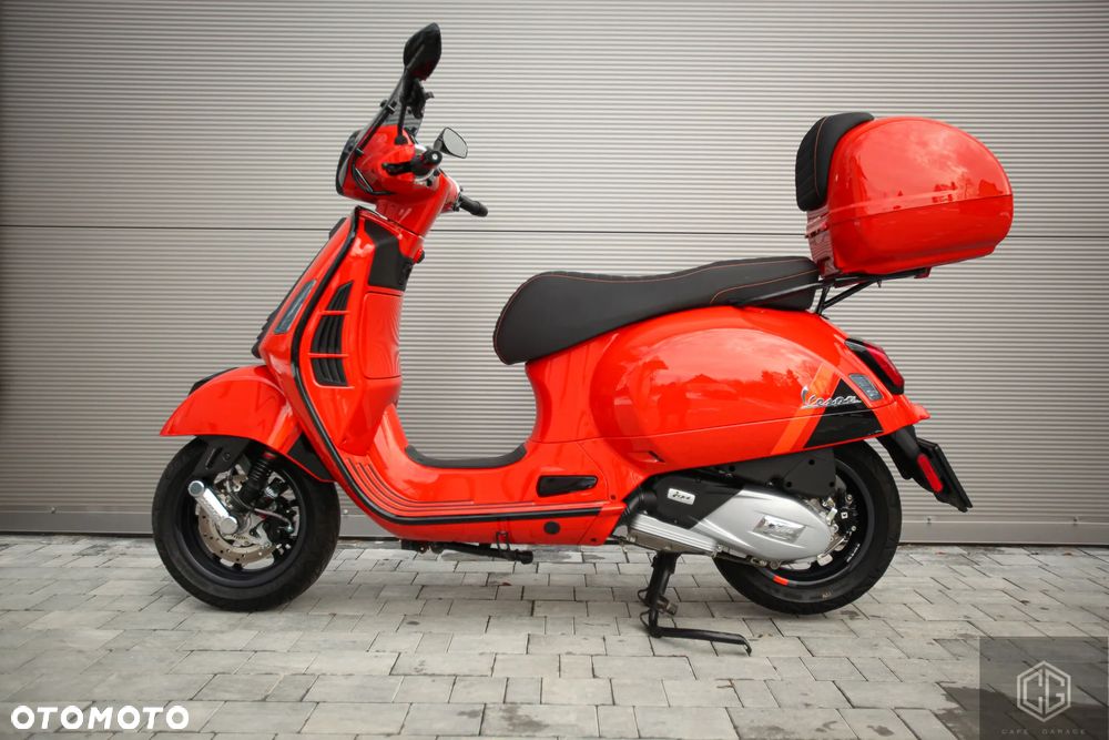 Piaggio Vespa - 1
