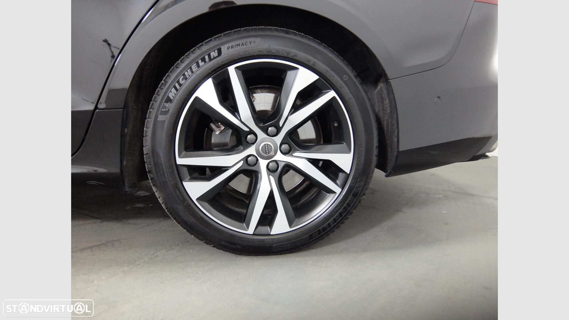 Volvo V60 2.0 T8 AWD TE R-Design - 4