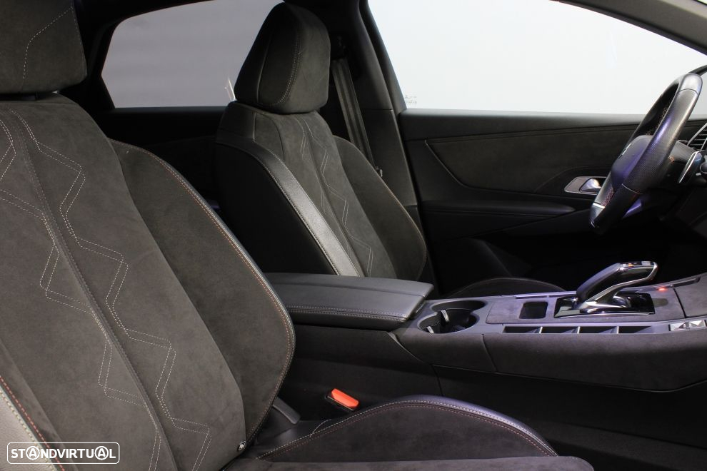 DS DS7 Crossback E-Tense Performance Line EAT8 - 21