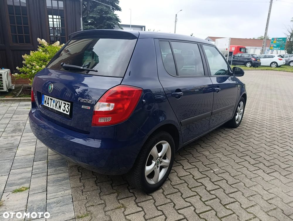 Skoda Fabia 1.2 HTP Ambiente - 3