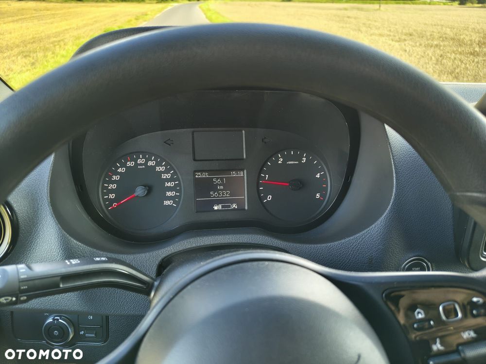 Mercedes-Benz Sprinter - 22