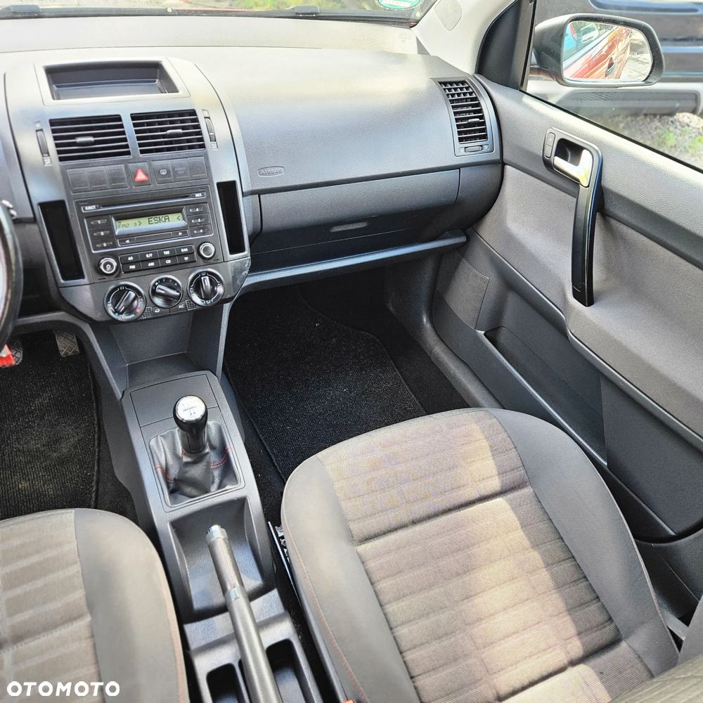 Volkswagen Polo - 17
