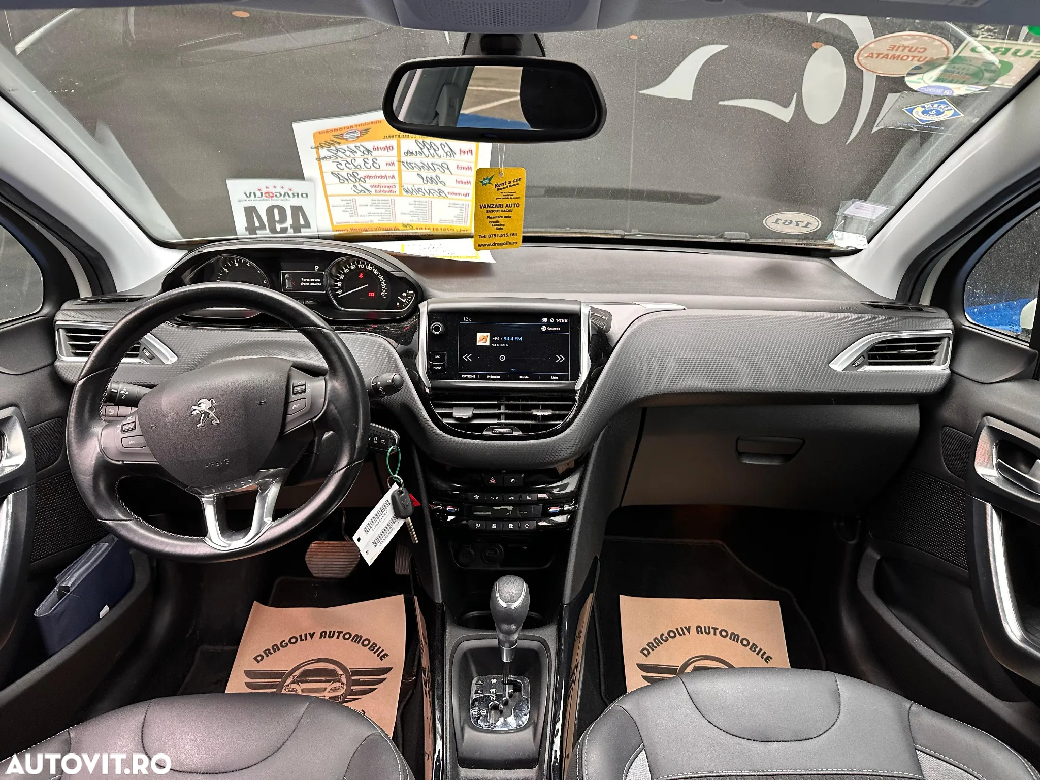 Peugeot 2008 1.2 PureTech Turbo EAT6 S&S Allure - 8