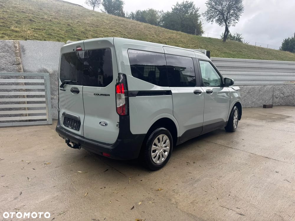 Ford Transit Courier - 3