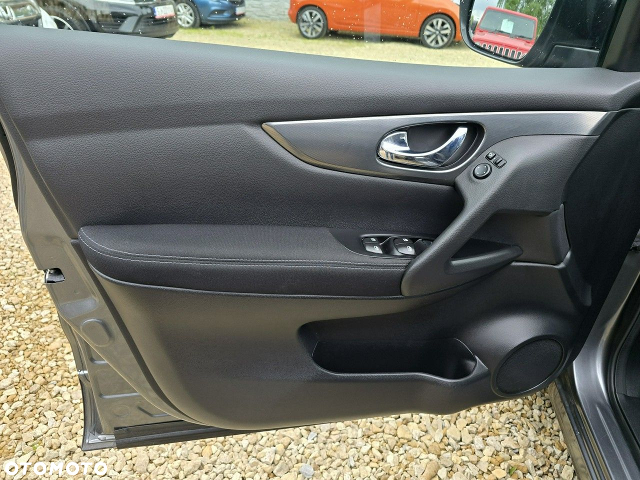 Nissan Qashqai 1.2 DIG-T N-Connecta Xtronic EU6 - 21
