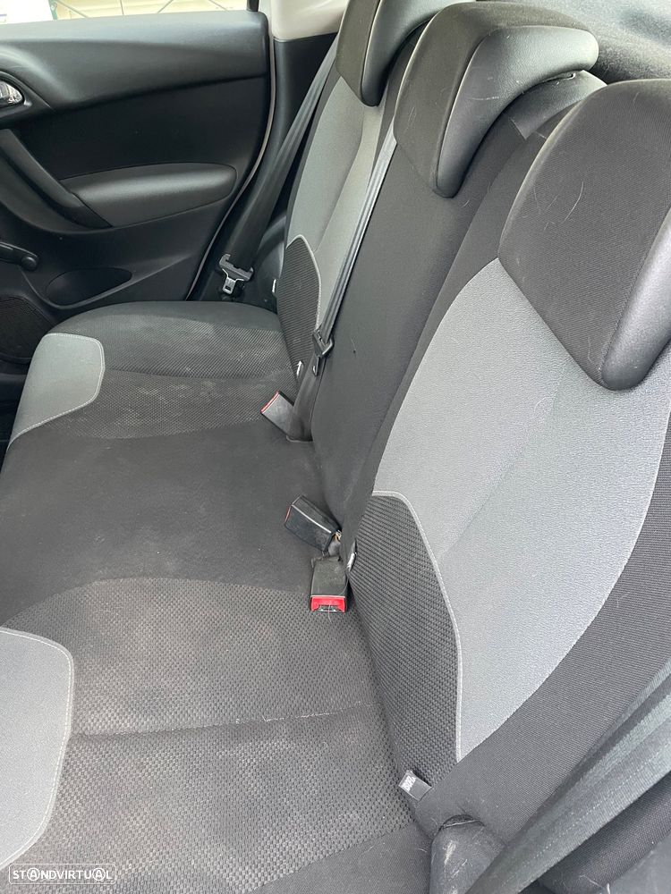 Citroën C3 HDi FAP Attraction - 11